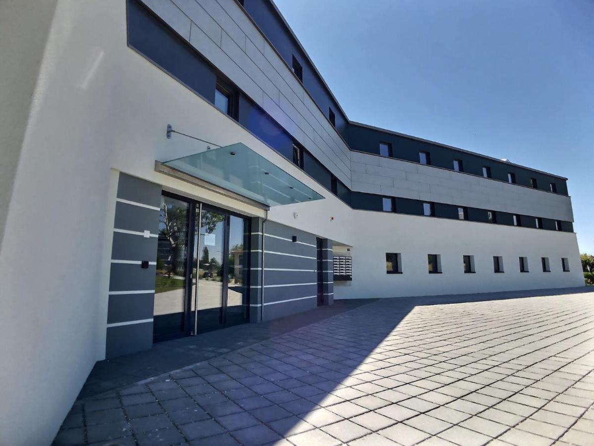 Attica Residences, Lausanne Saint Sulpice  Luaran gambar