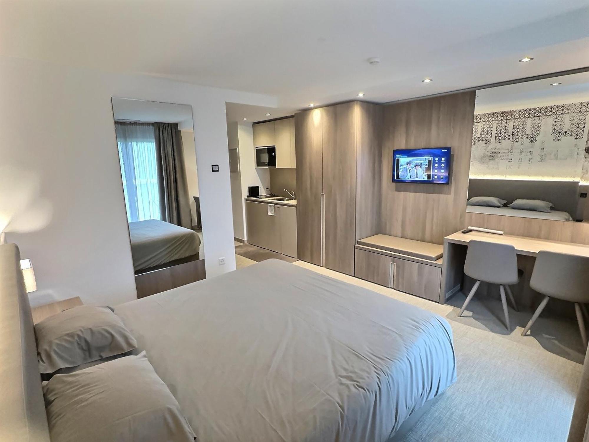 Attica Residences, Lausanne Saint Sulpice  Luaran gambar